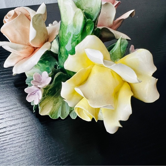 Vintage Capodimonte Handmade Porcelain Flower Candlestick Holder, Italy 1950’s - Picture 3 of 15